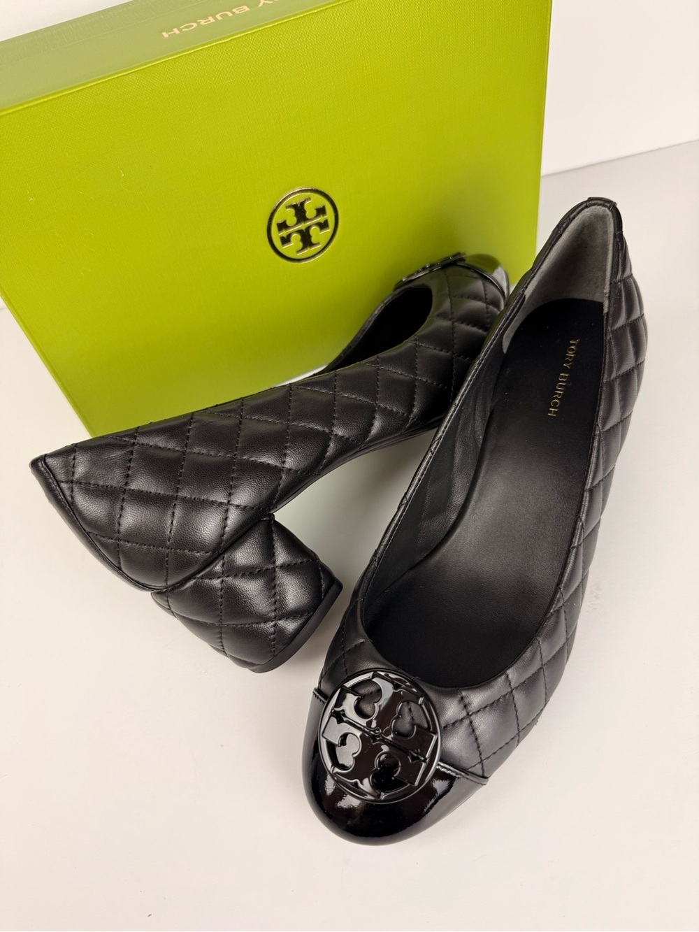 Tory Burch Chelsea 50mm Quilted Pumps Black Leather Patent Cap Toe Block Heels